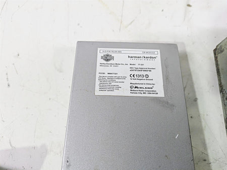 2007 Harley Touring FLHTCU SE CVO E-Glide Radio Cd Player & Cb Module 76160-06 {{ shop.shopifyCountryName }} - Mototech271