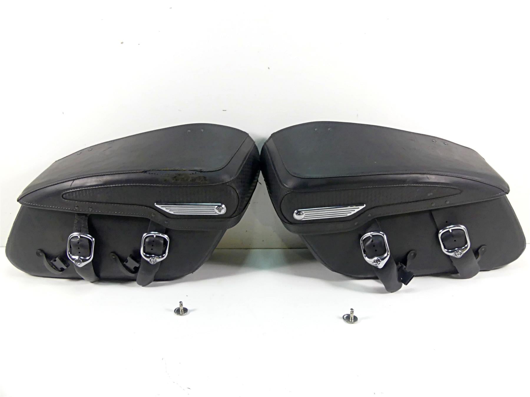 2007 Harley Touring FLHRC Road King Saddlebag Saddle Bag Storage Set 91138-98C {{ shop.shopifyCountryName }} - Mototech271