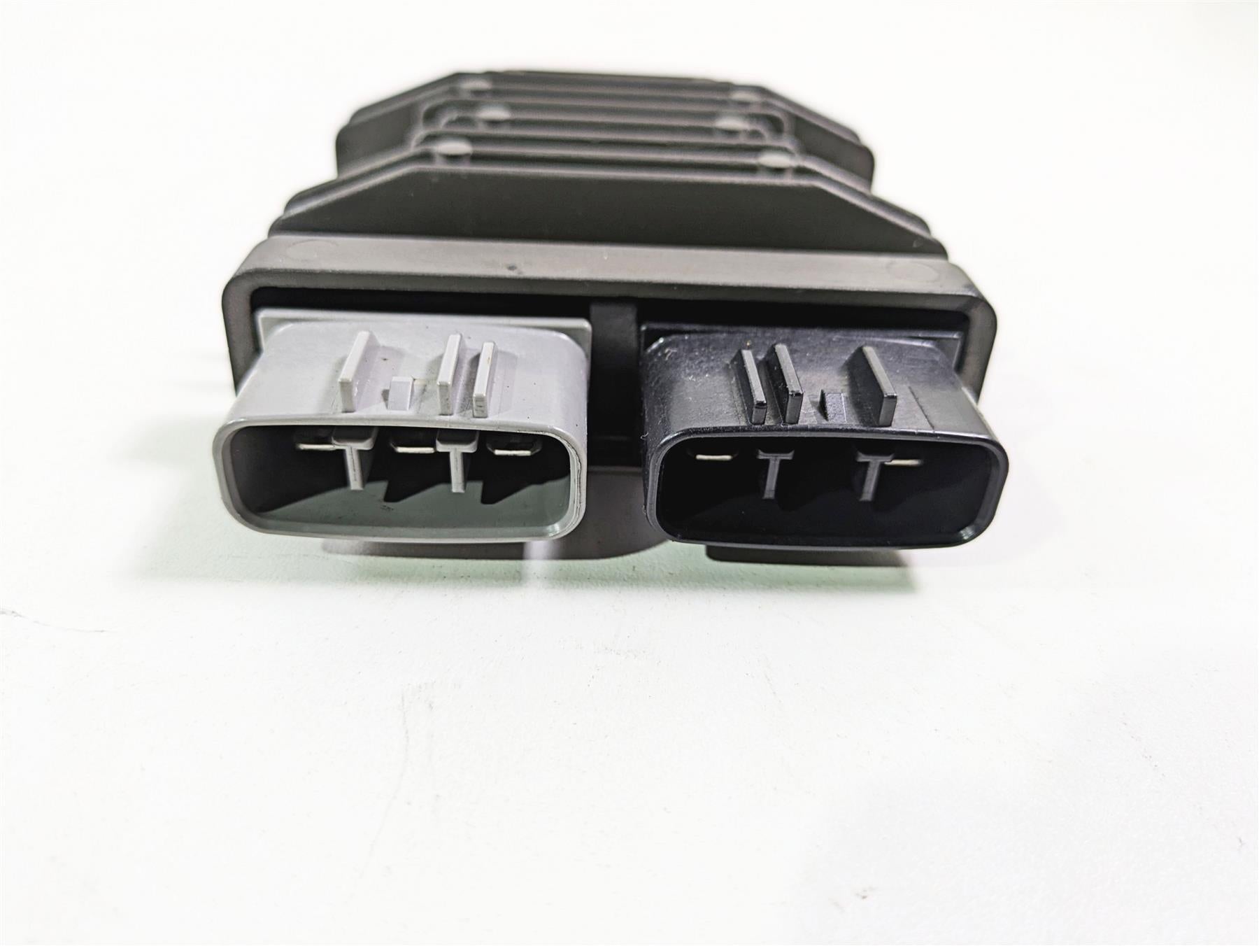 2019 Ducati Supersport 939 S Rectifier Voltage Regulator FH020AA 54040301B {{ shop.shopifyCountryName }} - Mototech271