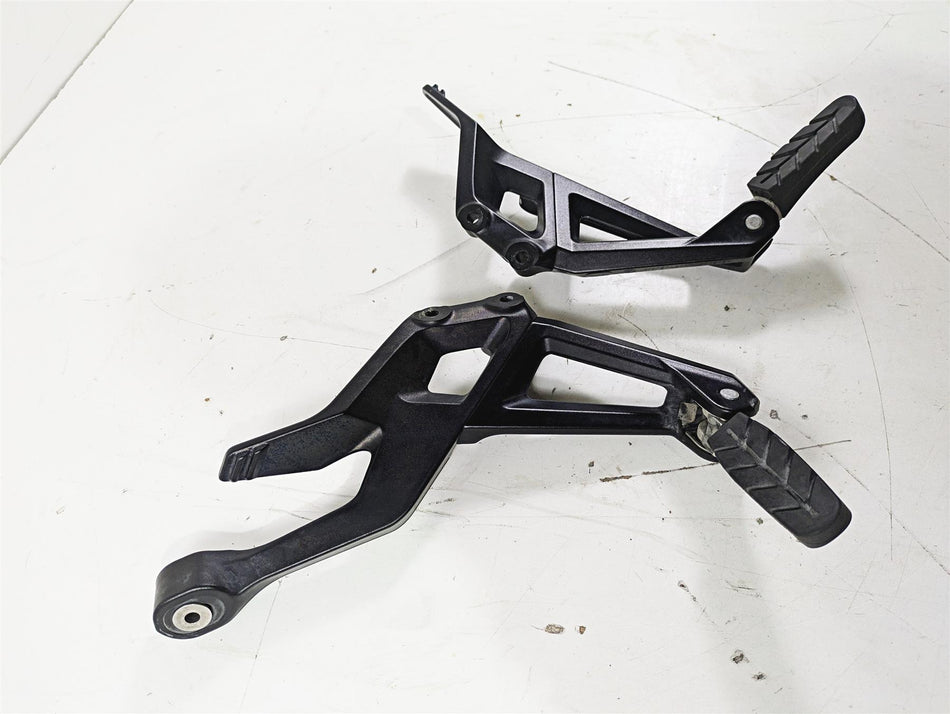 2022 KTM 1290 Super Adventure S Rear Passenger Footpeg Set 61912020090C1 {{ shop.shopifyCountryName }} - Mototech271
