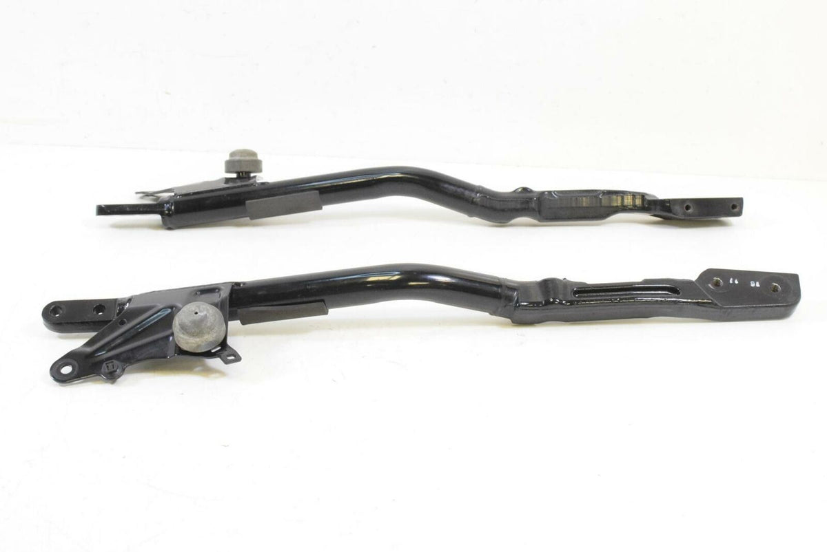 2017 Victory Octane 1200 Upper Frame Tube Rail Mount Set 1020139-266 / 1020138 {{ shop.shopifyCountryName }} - Mototech271
