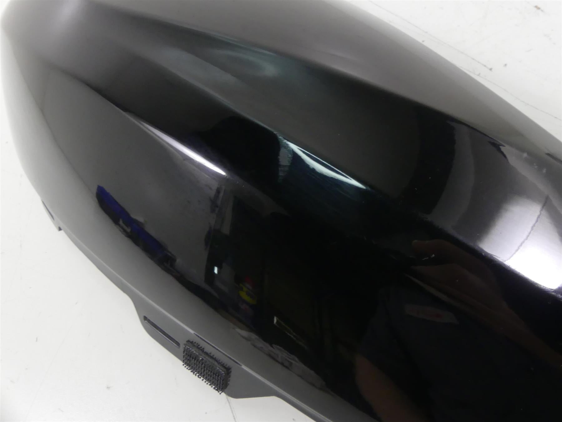 2019 Indian Motorcycle Co. FTR1200 Front Upper Right Tank Cover Fairing 5454537 {{ shop.shopifyCountryName }} - Mototech271