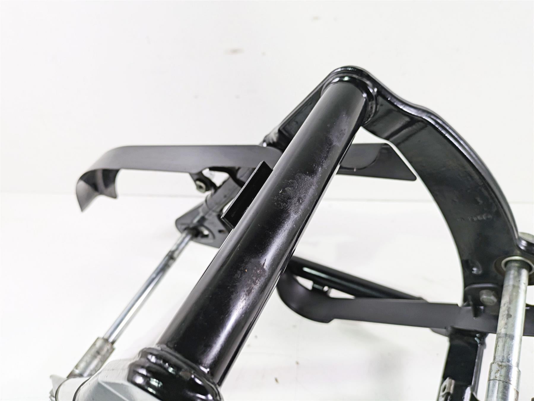 2005 Harley Softail FLSTSCI Heritage Springer Rear Swing Arm + Axle 47573-00A {{ shop.shopifyCountryName }} - Mototech271