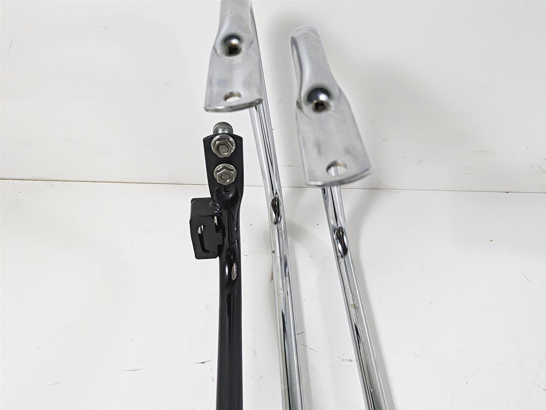 2008 Harley Touring FLHTCU E-Glide 105TH Saddlebag Guard Rails 49188-97 49172-97 {{ shop.shopifyCountryName }} - Mototech271