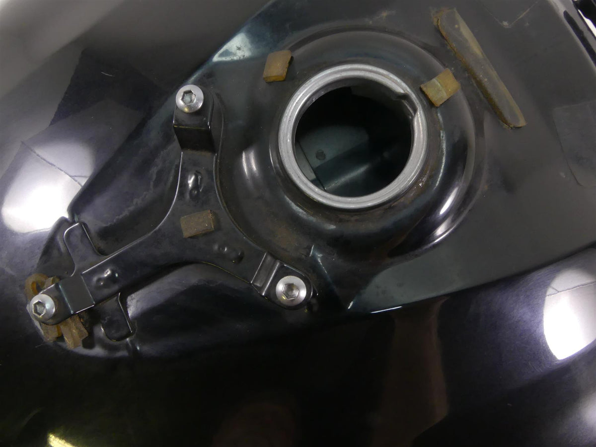 2005 Honda V-Twin VTX1800 S3 Fuel Gas Petrol Tank -Read 17520-MCV-600 {{ shop.shopifyCountryName }} - Mototech271