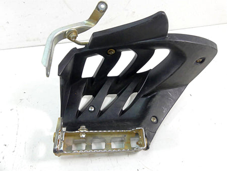 2020 Yamaha YFM 700 Raptor Foot Peg Rest Set L 1PE-F7411-00-00 R 1PE-F7421-00-00 {{ shop.shopifyCountryName }} - Mototech271