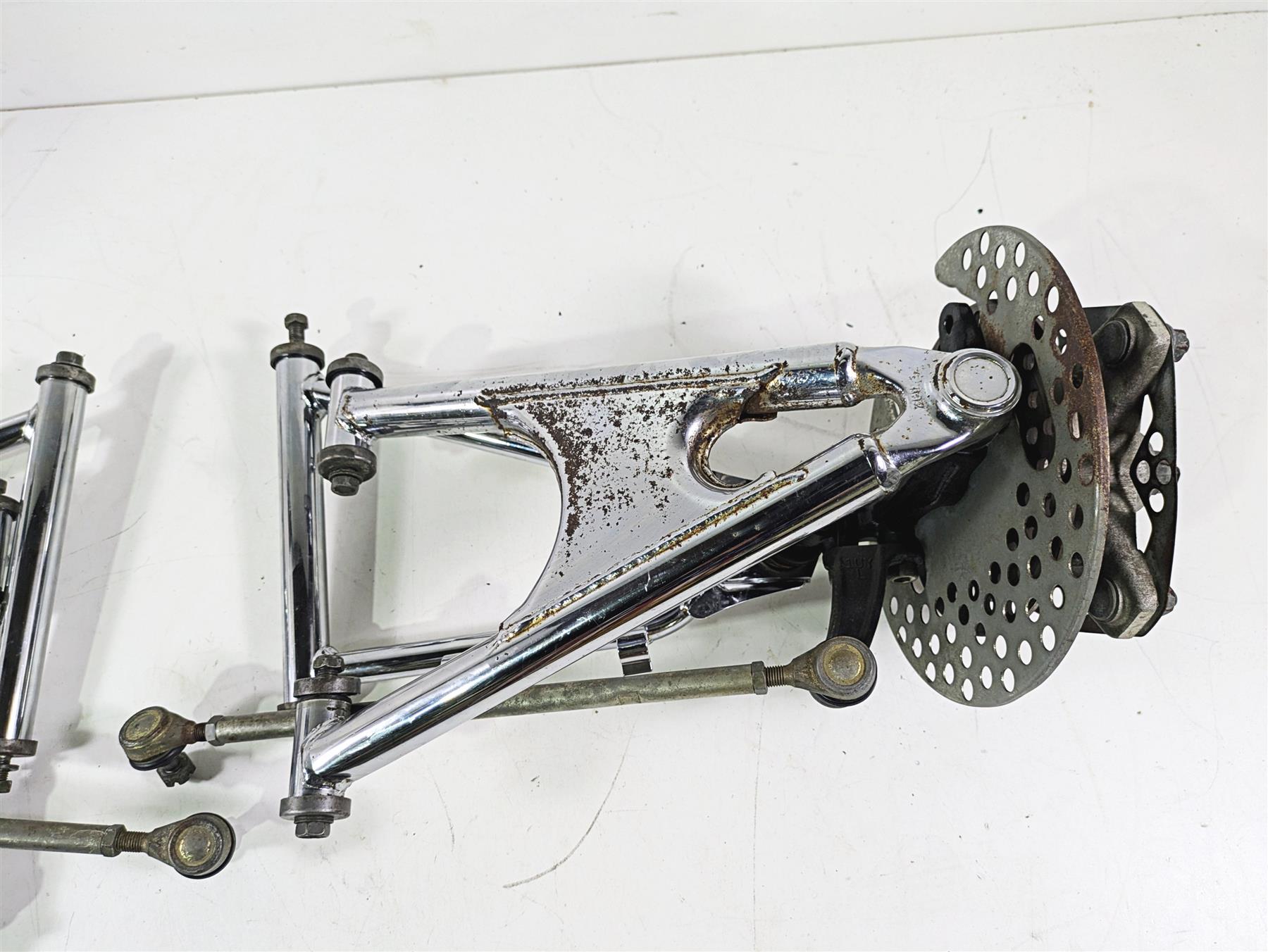 2001 Yamaha Banshee YFZ350 Front Left & Right Knee Assembly Set 2GU-23570-00-35 {{ shop.shopifyCountryName }} - Mototech271