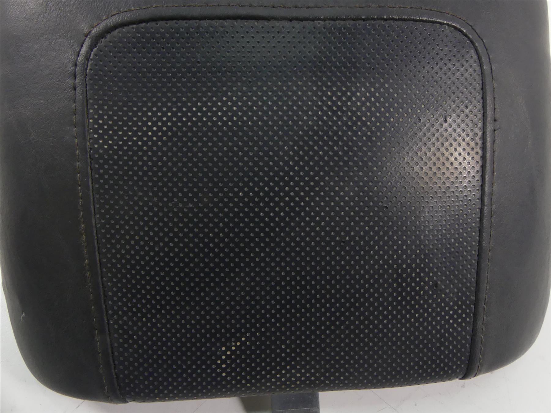 2013 Harley VRSCF Muscle V-Rod Rear Passenger Pillion Saddle Seat -Read 52438-09 {{ shop.shopifyCountryName }} - Mototech271