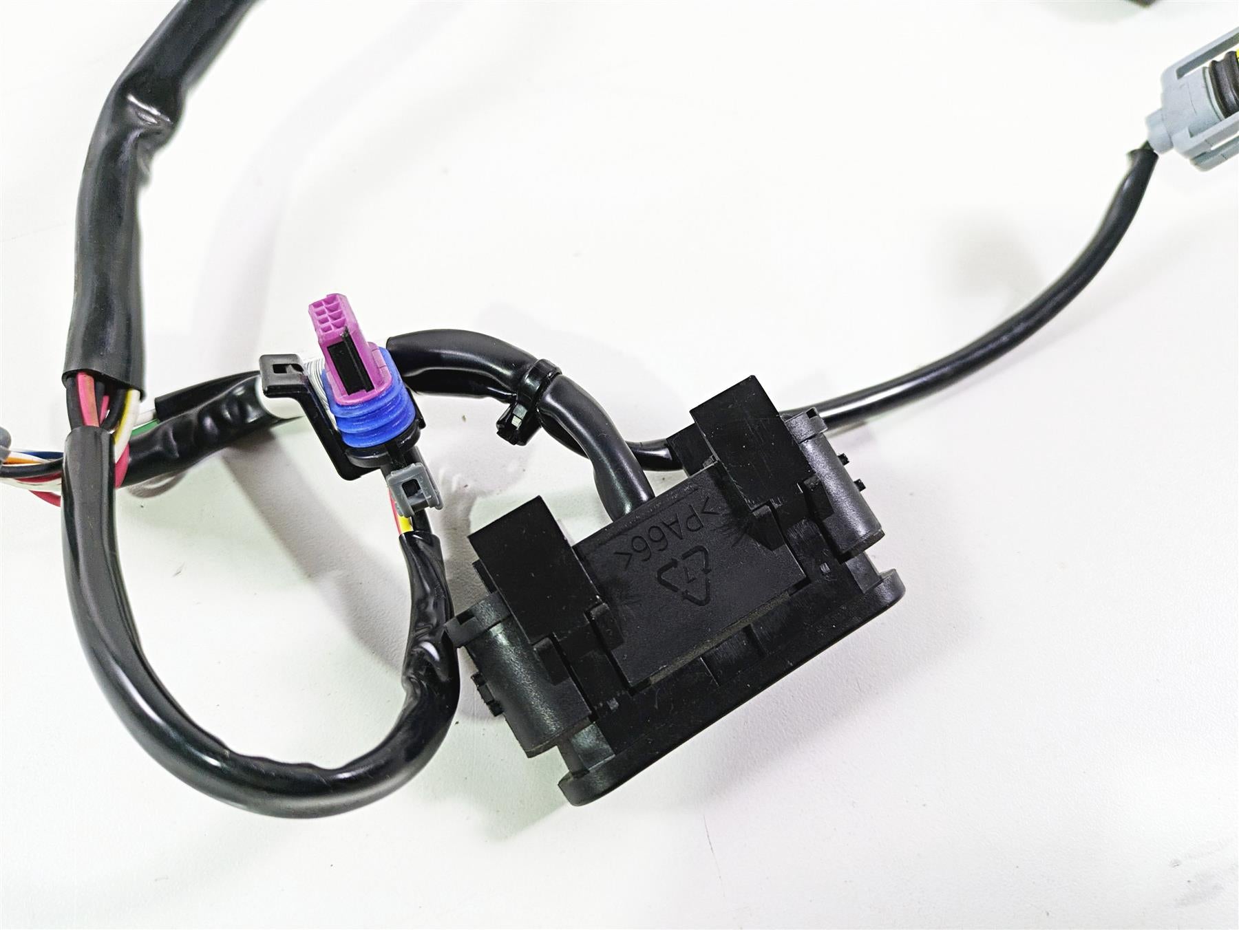 2017 Harley Dyna FXDB Street Bob Speedometer Instrument Wiring 72669-12A {{ shop.shopifyCountryName }} - Mototech271