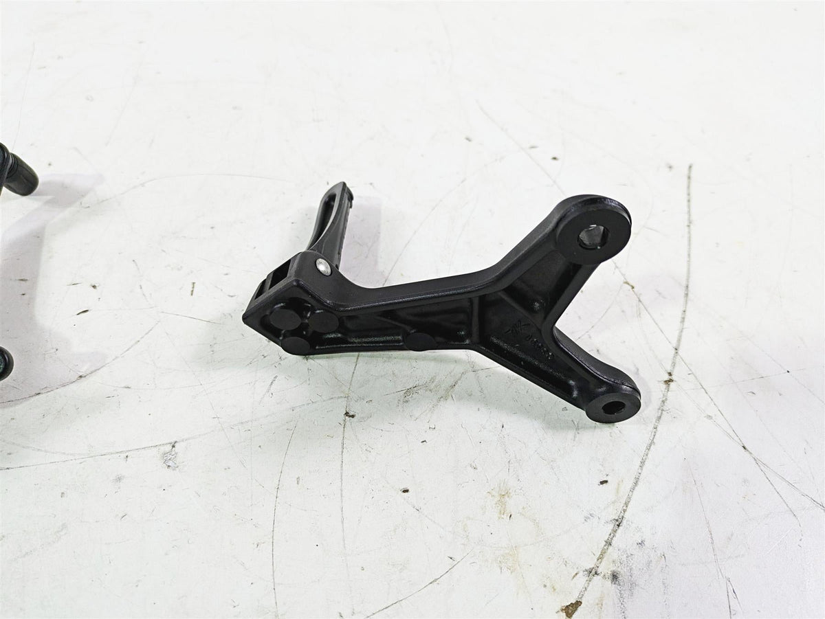 2022 MV Agusta F3 800 Rosso Right Front Footpeg & Brake Pedal 80A0C4103 {{ shop.shopifyCountryName }} - Mototech271