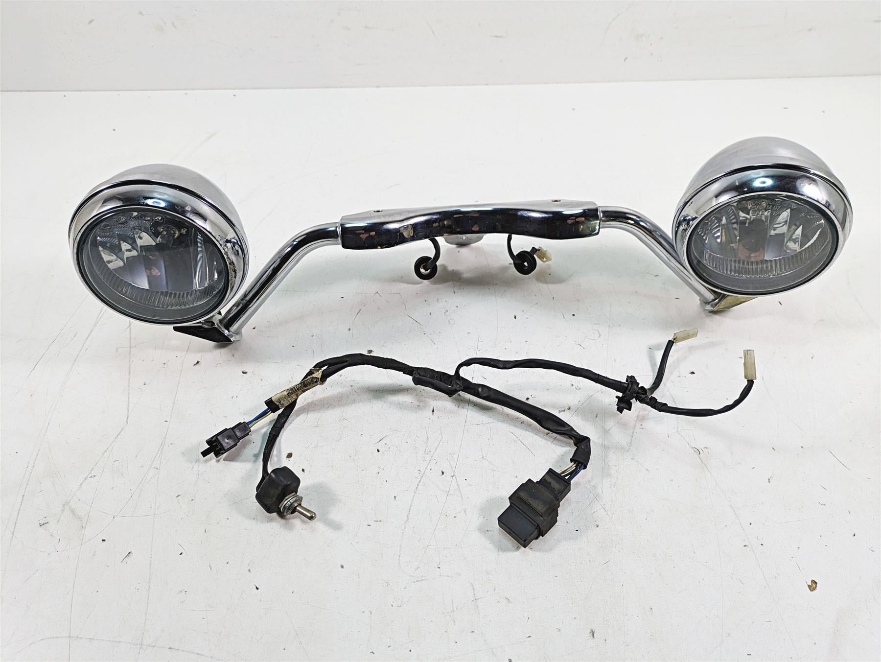 2014 Moto Guzzi California 1400 T Front Spot Lights & Mount -Read B063295 887997 {{ shop.shopifyCountryName }} - Mototech271