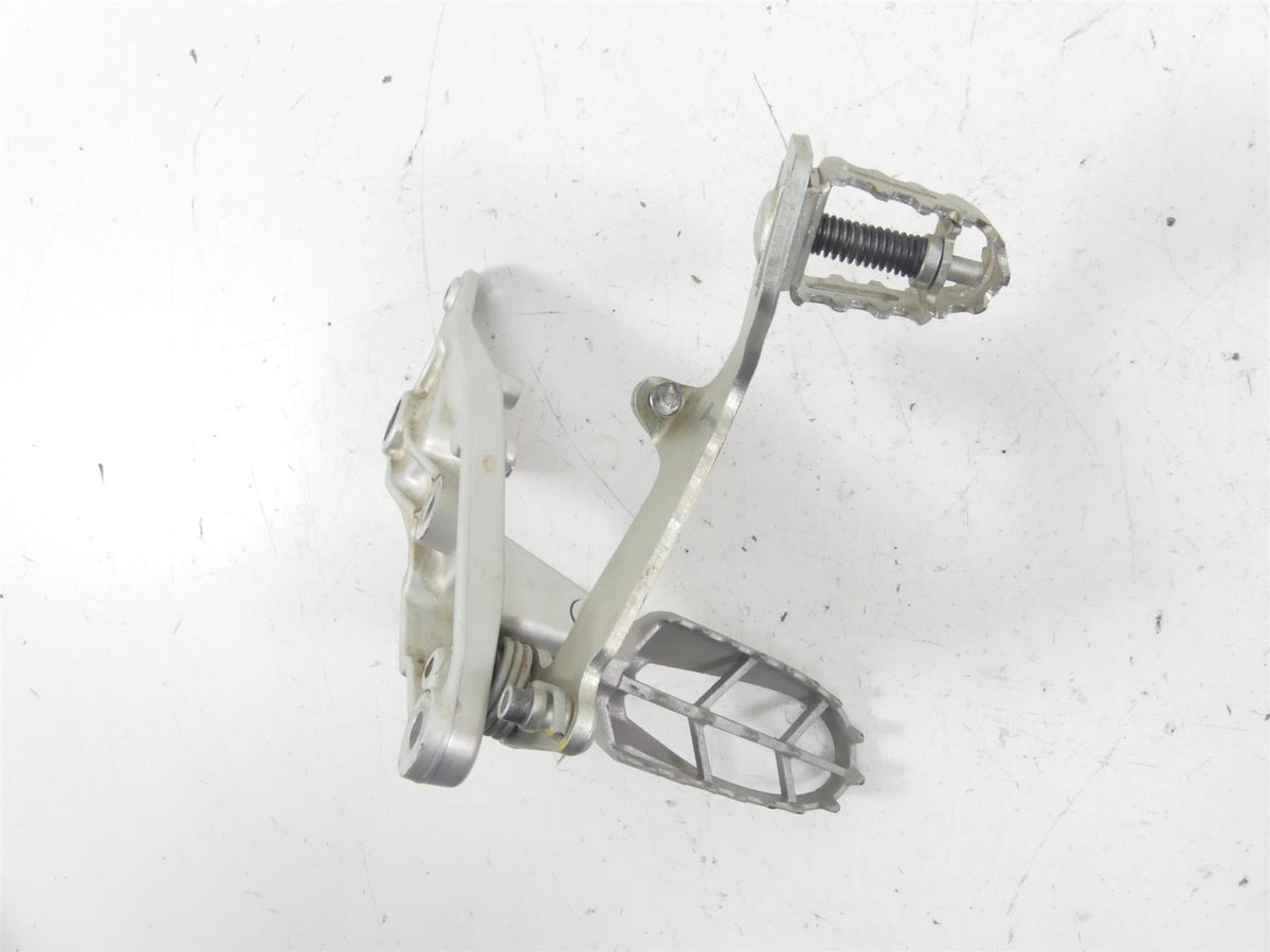 2020 Ducati Multistrada 1260 Enduro Right Front Footpeg & Brake Pedal 82422892AA {{ shop.shopifyCountryName }} - Mototech271