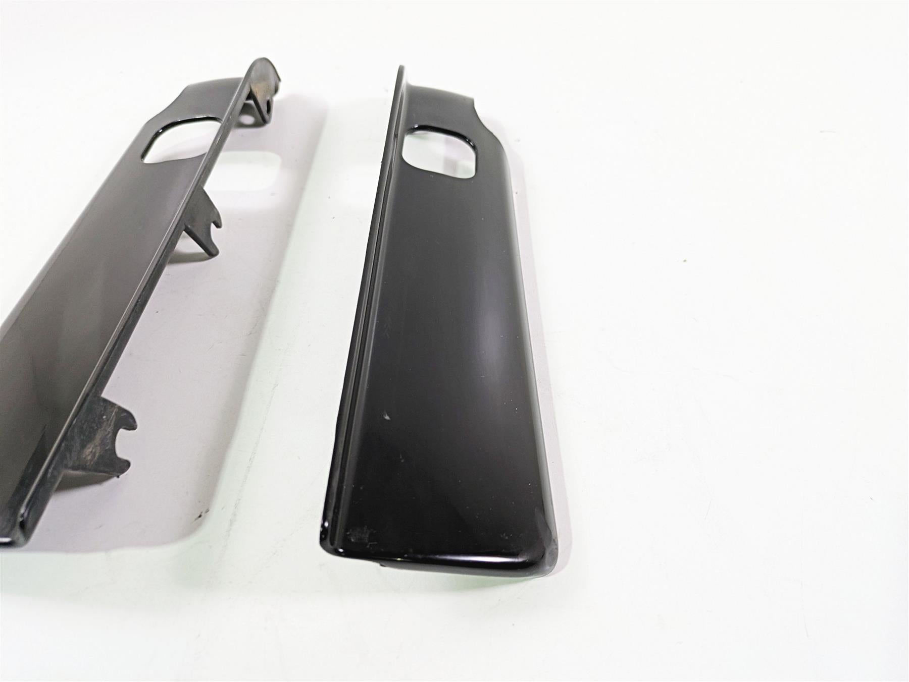 2007 Harley Touring FLHRSE CVO Road King Rear Fairing Wing Filler Set 91628-07 {{ shop.shopifyCountryName }} - Mototech271