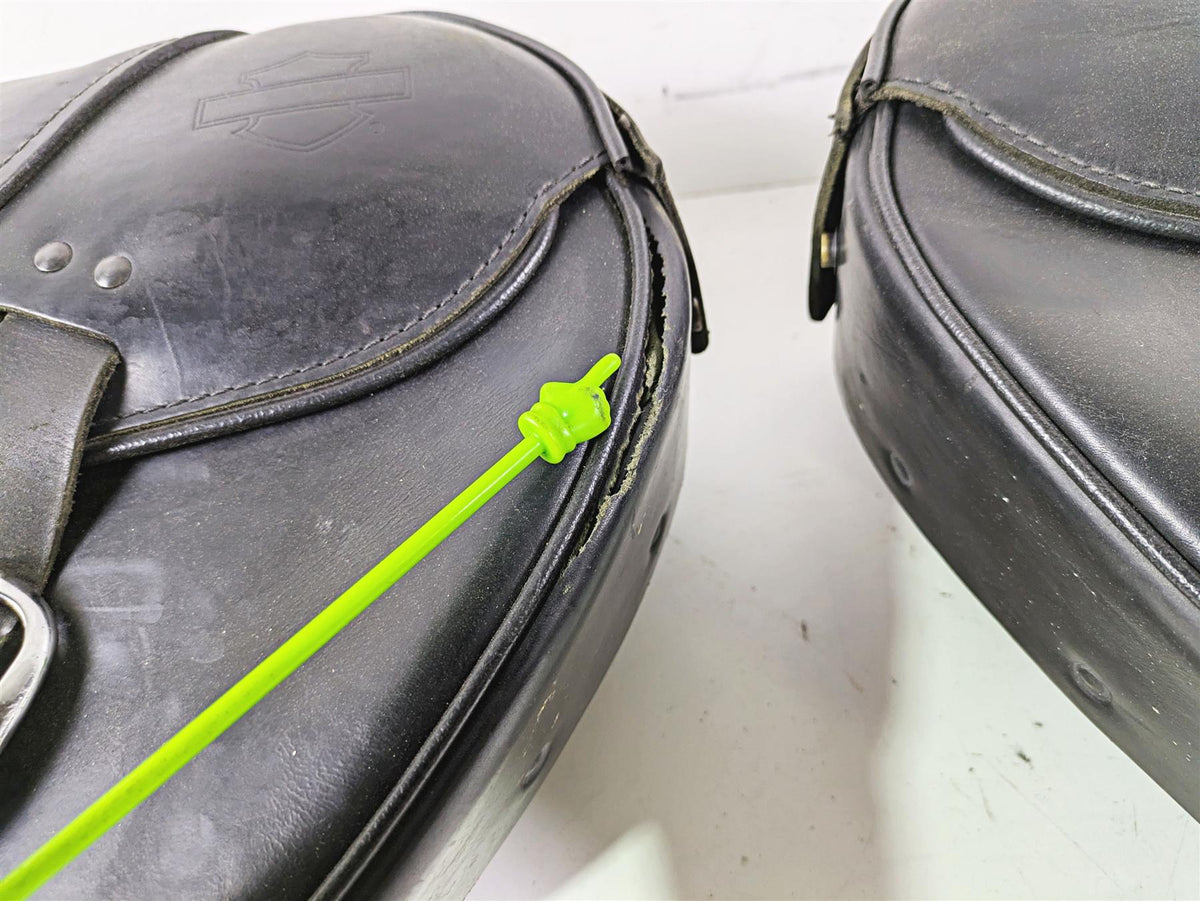 2002 Harley Dyna FXDL Low Rider Saddlebag Saddle Bag Set - Read 9036906D {{ shop.shopifyCountryName }} - Mototech271