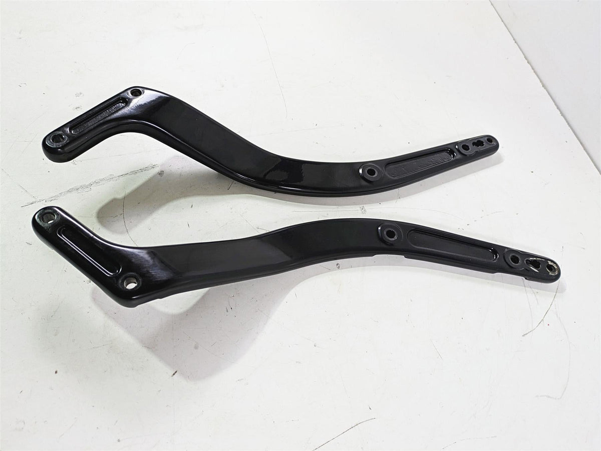 2017 Harley FLS Softail Slim Rear Fender Supports Struts 59904-12BHP 60187-12BHP {{ shop.shopifyCountryName }} - Mototech271