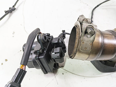 2017 Ducati Monster 1200 S Exhaust Header & Servo Motor H 57211632A S 59340301C {{ shop.shopifyCountryName }} - Mototech271