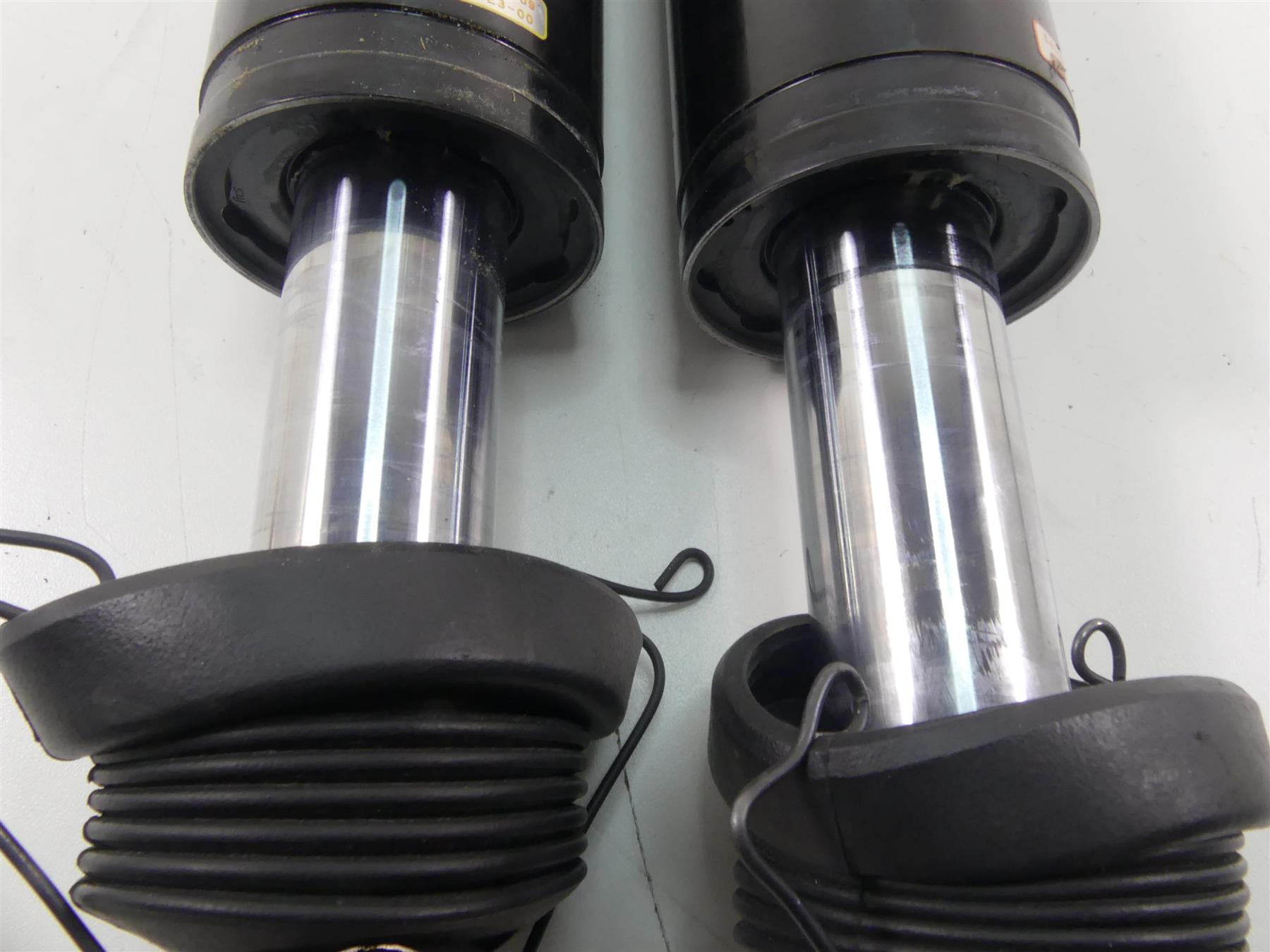 2013 Harley Touring FLHTP Electra Glide Rear Shock Damper Set 13" 54565-09 {{ shop.shopifyCountryName }} - Mototech271