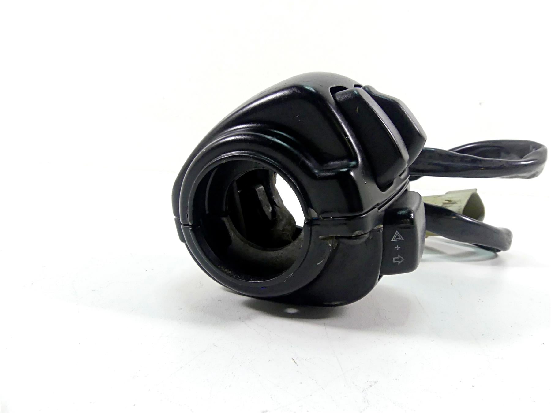 2009 Harley XR1200 Sportster Left Hand Lights Horn Control Switch 71682-06A {{ shop.shopifyCountryName }} - Mototech271