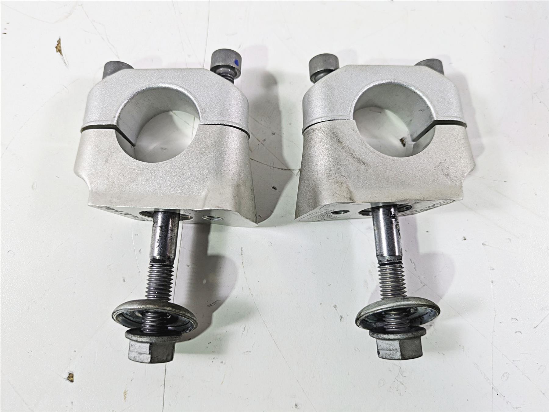 2019 BMW S1000XR K49 Handlebar Risers Holder Set 31428554471 31428554472 | Mototech271