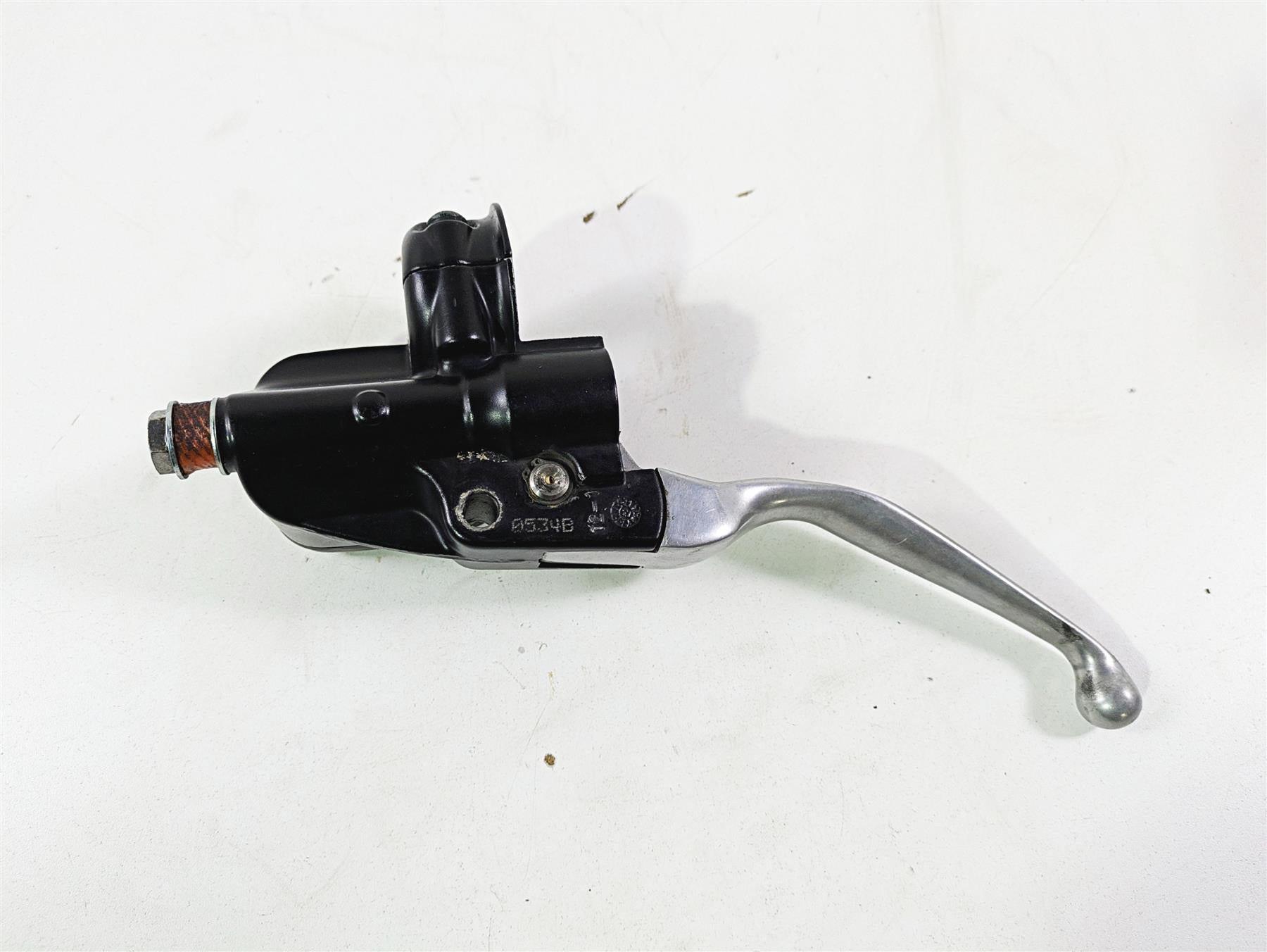 2014 Harley FLS Softail Slim Front Brake Master Cylinder 9/16" 45029-11D {{ shop.shopifyCountryName }} - Mototech271