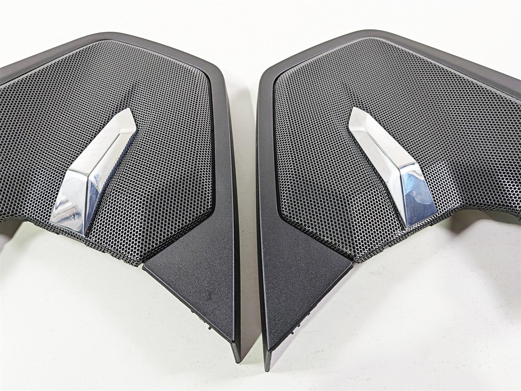 2023 BMW R1250RT RTP K52 Left Right Speaker Cover Fairing Set 46638382840 {{ shop.shopifyCountryName }} - Mototech271