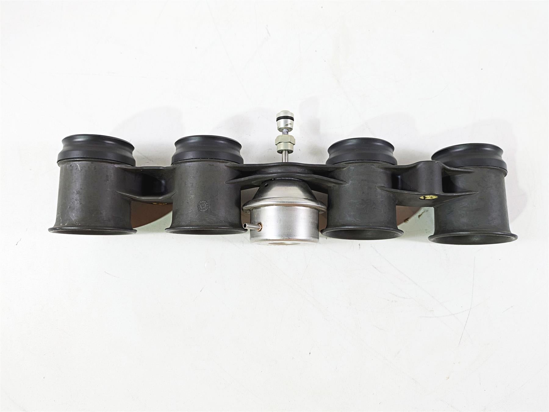 2012 Mv Agusta F4 RR Air Pressure Valve & Velocity Stacks Set 8000A3884 {{ shop.shopifyCountryName }} - Mototech271