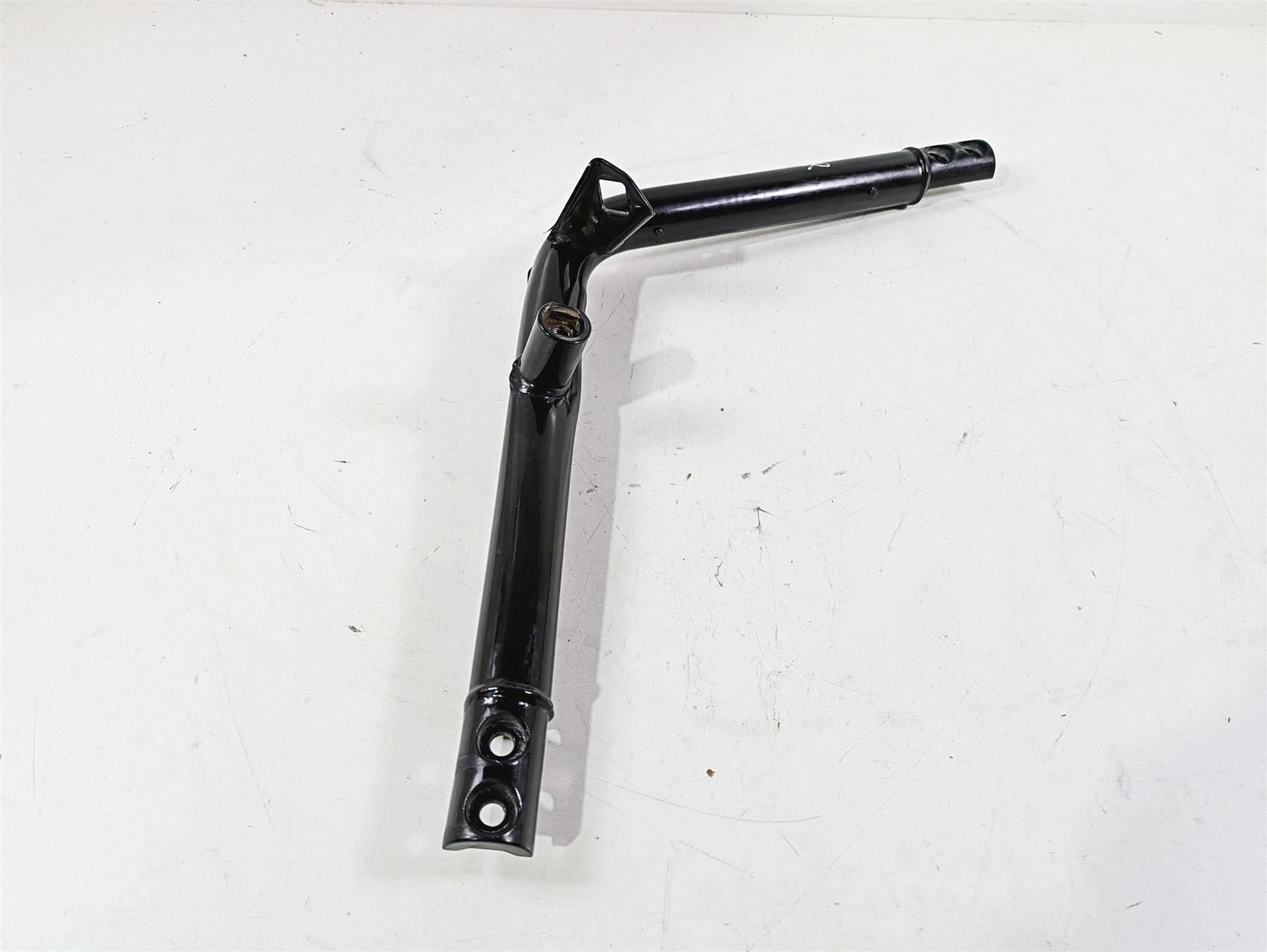 2013 Harley VRSCF Muscle Rod Right Front Frame Downtube - Read 47988-12BK {{ shop.shopifyCountryName }} - Mototech271