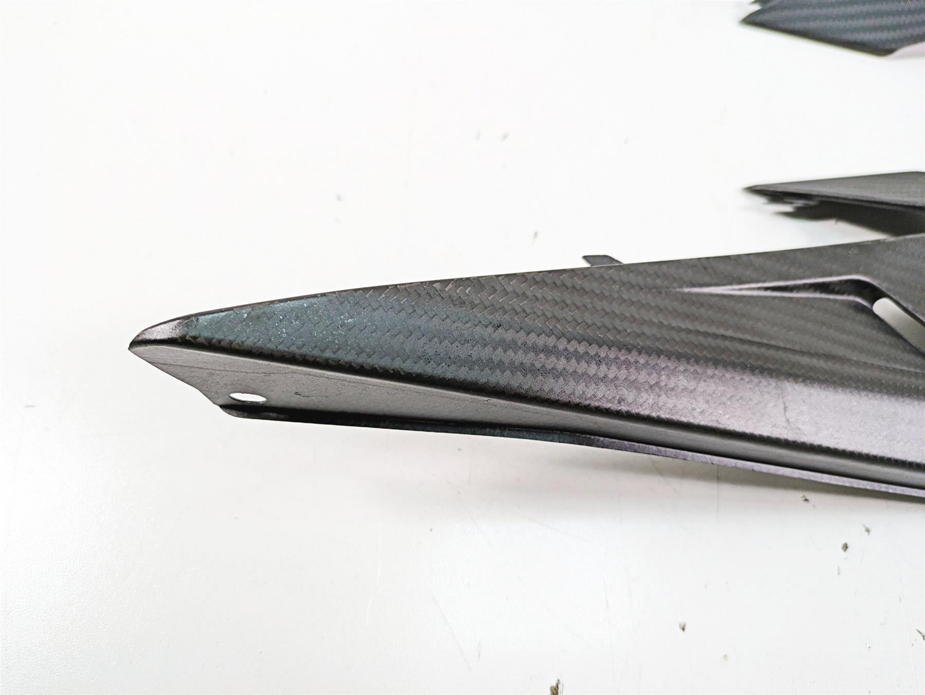 2020 Aprilia Tuono V4 Factory Under Seat Side Cover Fairings 2B005962 2B005961 {{ shop.shopifyCountryName }} - Mototech271