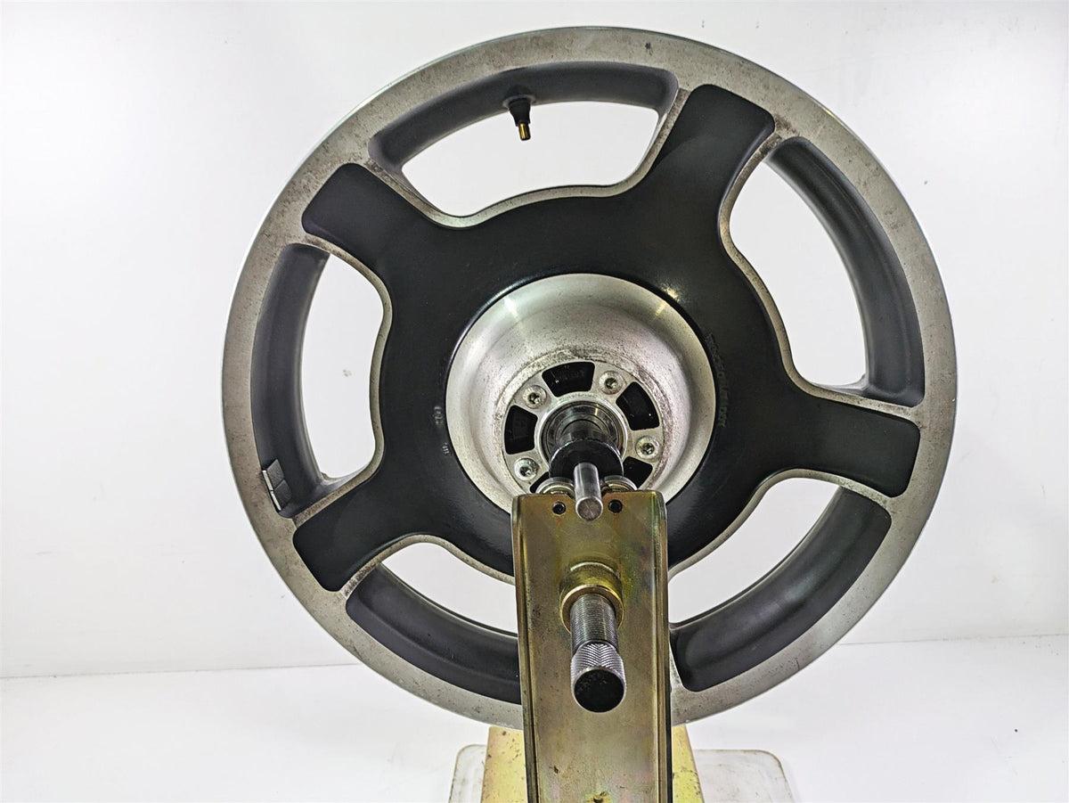 2010 Harley Touring FLHX Street Glide Front Wheel Rim 18x3.5 43300164 {{ shop.shopifyCountryName }} - Mototech271