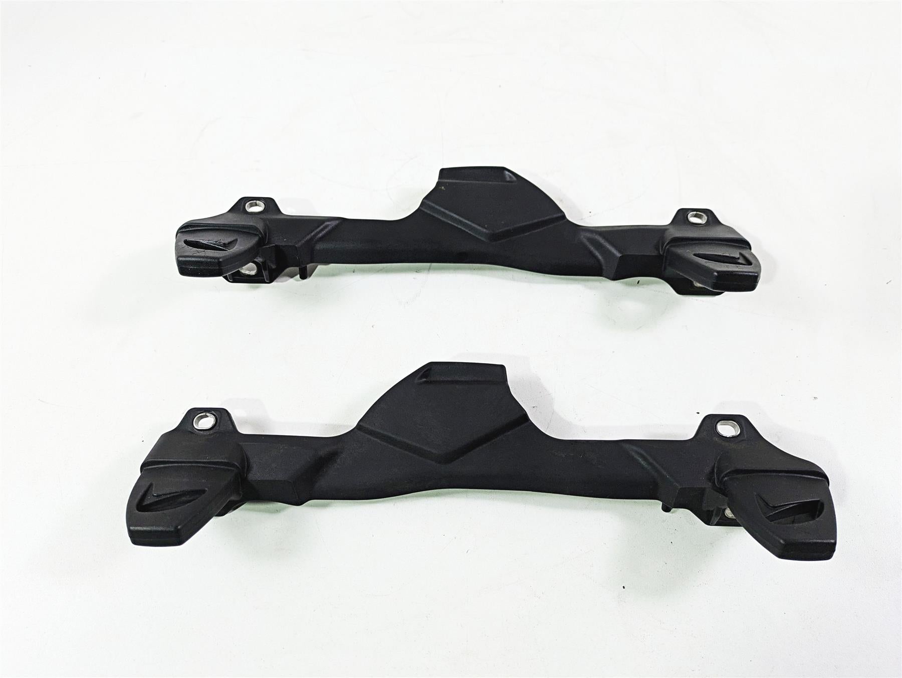2010 BMW R1200RT K26 Saddlebag Holder Bracket Mount Set 46547699903 46547699904 {{ shop.shopifyCountryName }} - Mototech271