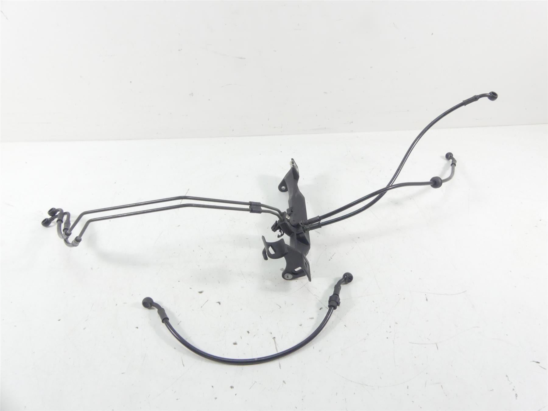 2021 Aprilia RS 660 Front Abs Brake Line Hose Set 2B007004 2B007005 2B006455 {{ shop.shopifyCountryName }} - Mototech271