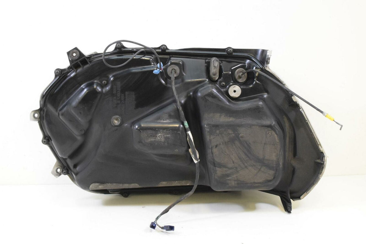 2005 Honda Goldwing GL1800 Right Silver Saddlebag With Light 81211-MCA- {{ shop.shopifyCountryName }} - Mototech271