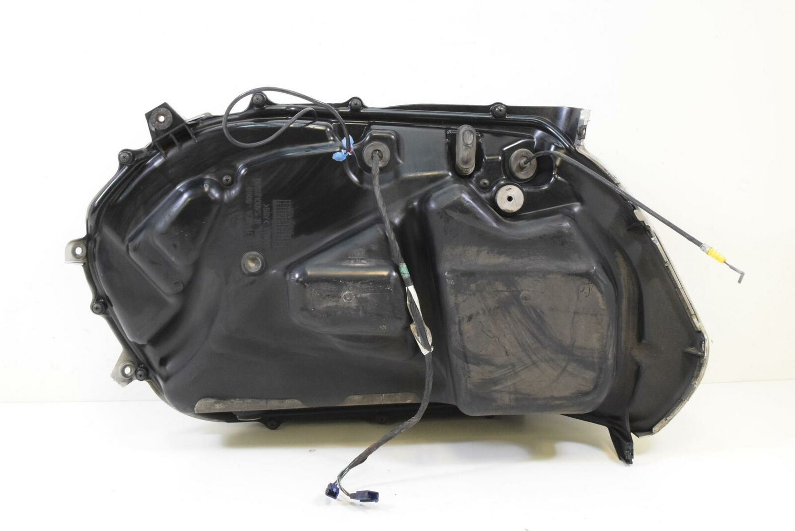 2005 Honda Goldwing GL1800 Right Silver Saddlebag With Light 81211-MCA- {{ shop.shopifyCountryName }} - Mototech271