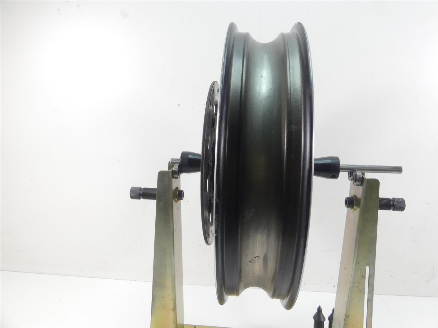 2021 Harley Softail FLSB Sport Glide 18x3.5 Front Wheel Rim 10 Spoke 43300450 {{ shop.shopifyCountryName }} - Mototech271
