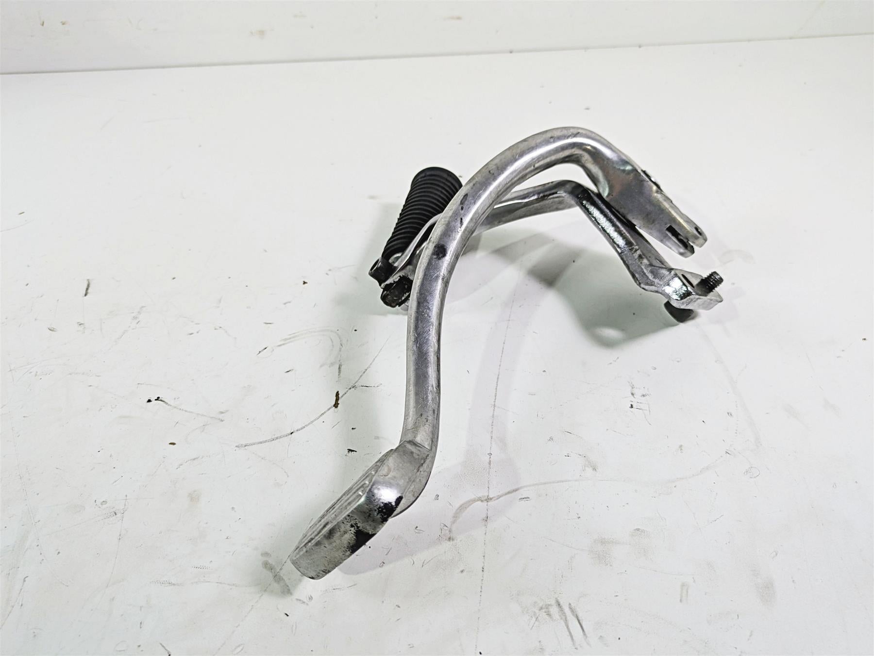 2016 Harley FXDL Dyna Low Rider Right Rider Footpeg & Brake Pedal 50666-07 {{ shop.shopifyCountryName }} - Mototech271