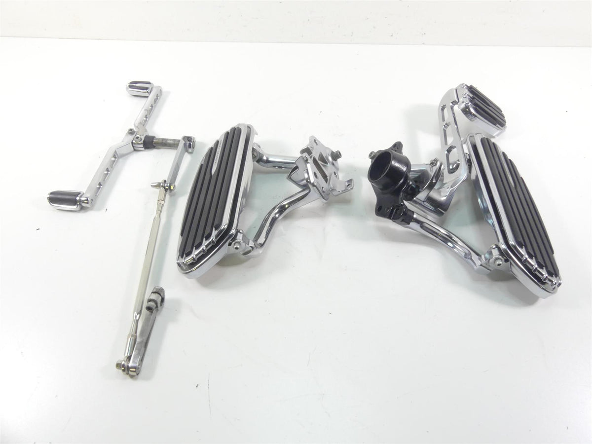 2009 Harley FLHTCU SE4 CVO E-Glide Floorboard Shifter Brake Pedal Set 51498-09A {{ shop.shopifyCountryName }} - Mototech271