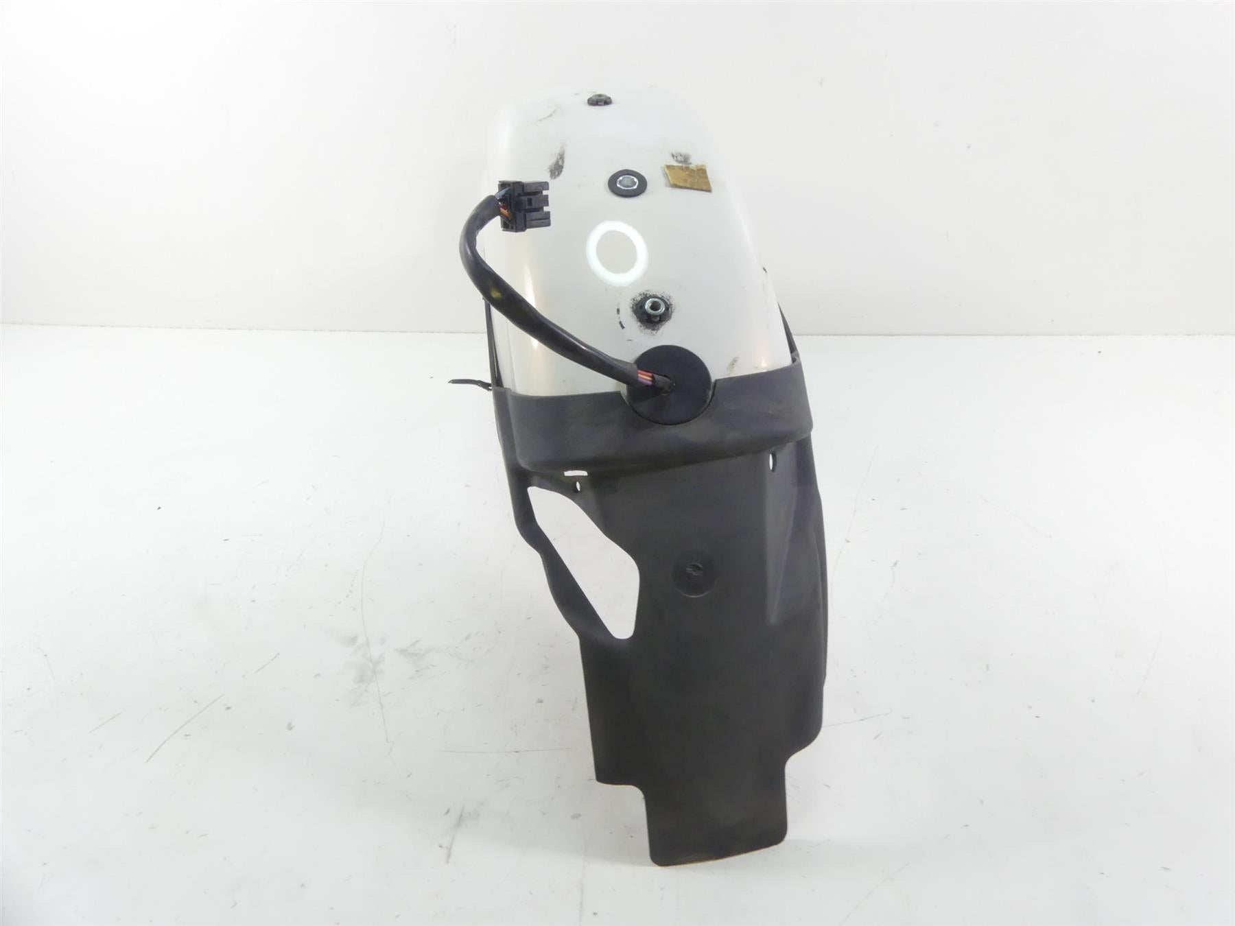 2002 Harley XL1200 Sportster Rear White Fender 59674-99 {{ shop.shopifyCountryName }} - Mototech271