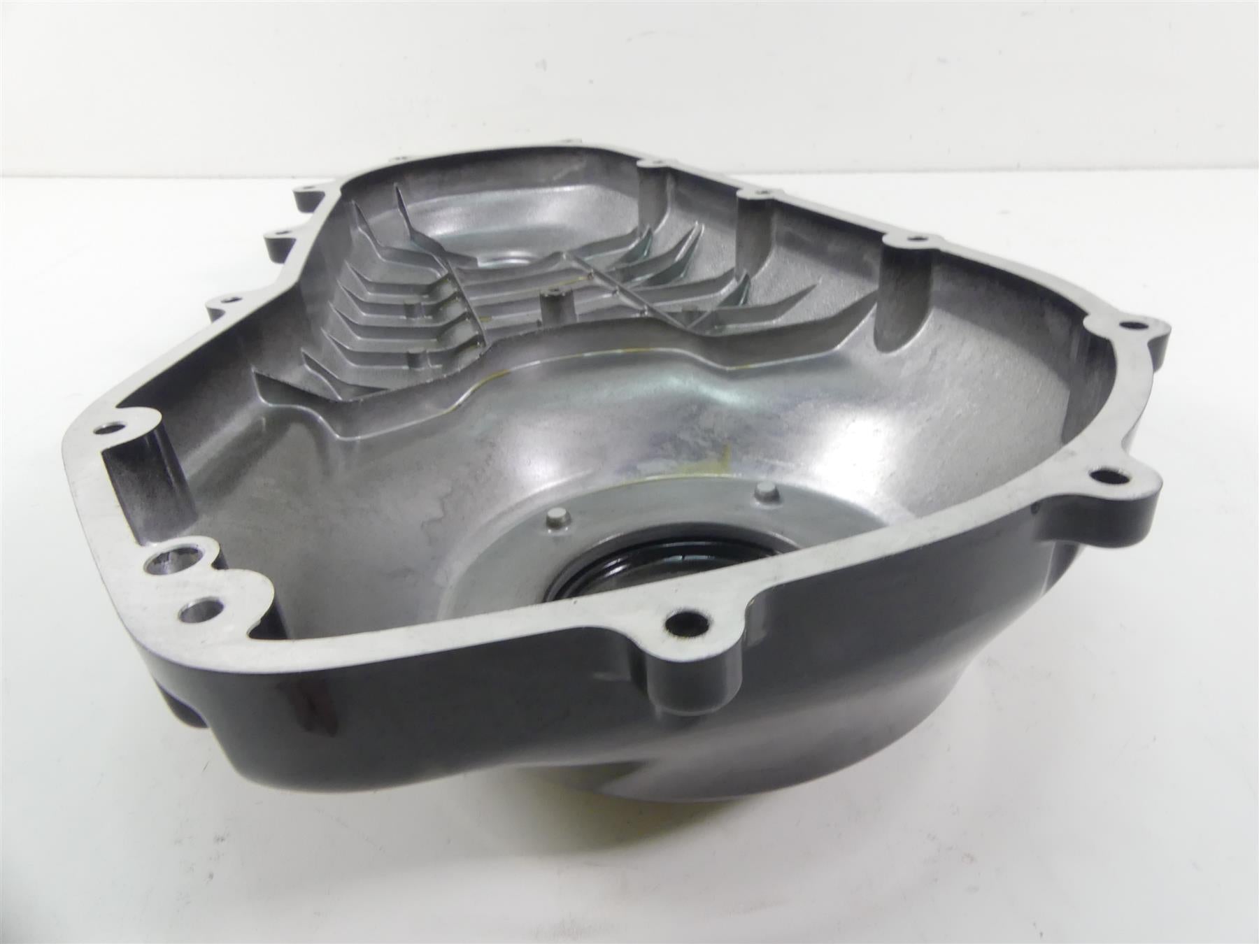 2019 Harley FLHC Softail Heritage Outer Primary Drive Clutch Cover M8 25701074 {{ shop.shopifyCountryName }} - Mototech271