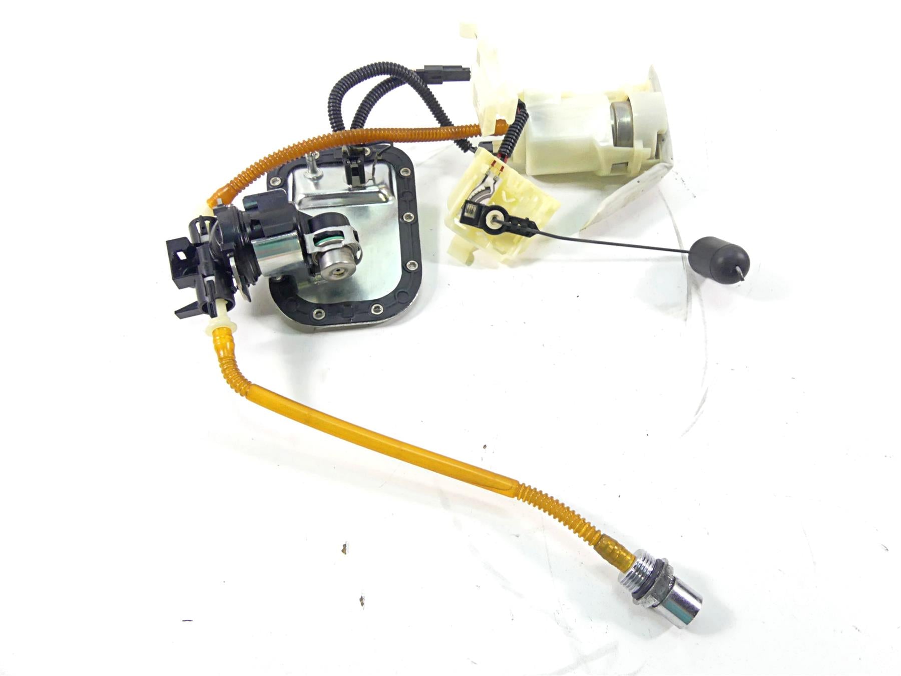 2016 Harley Softail FLS Slim Fuel Gas Petrol Pump 18k - Tested 75252-11A {{ shop.shopifyCountryName }} - Mototech271