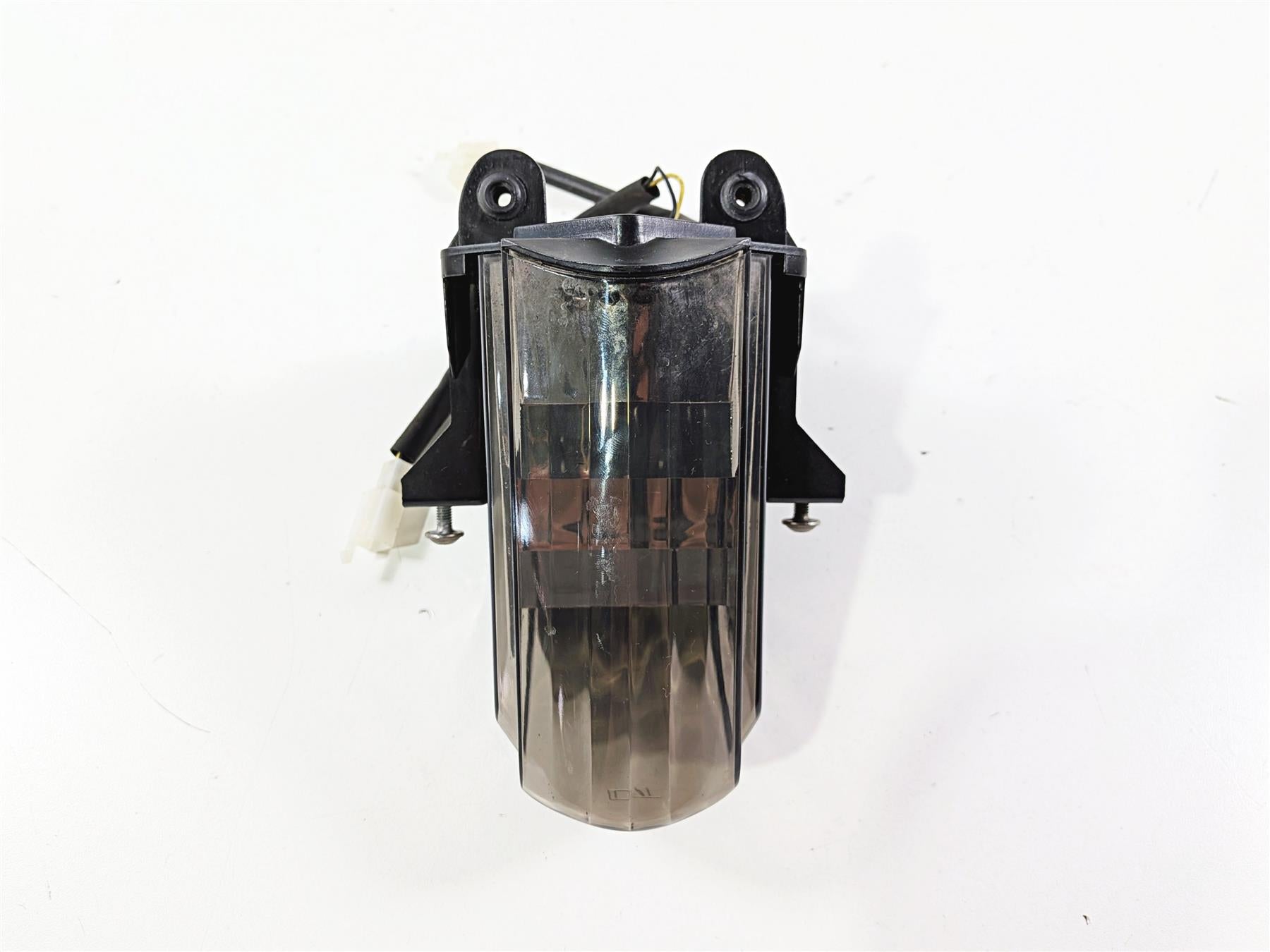 2008 Aprilia RSVR 1000 Factory Aftermarket Taillight Tail Light Lamp AP8127723 {{ shop.shopifyCountryName }} - Mototech271