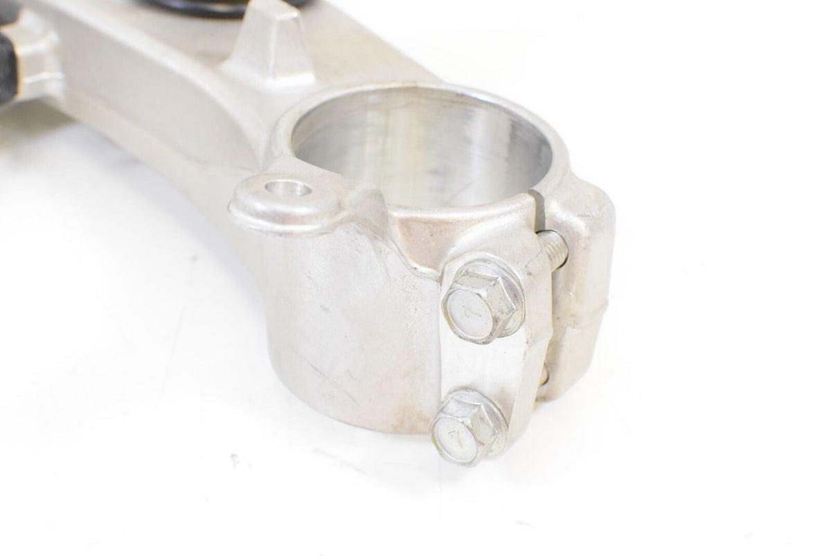 2015 Suzuki GSXR1300R Hayabusa Lower Triple Tree Steering Clamp 51410-24F50 {{ shop.shopifyCountryName }} - Mototech271