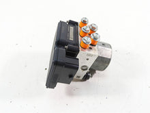 Load image into Gallery viewer, 2015 Harley Touring FLHXS Street Glide Abs Brake Pump Module 41100013A
