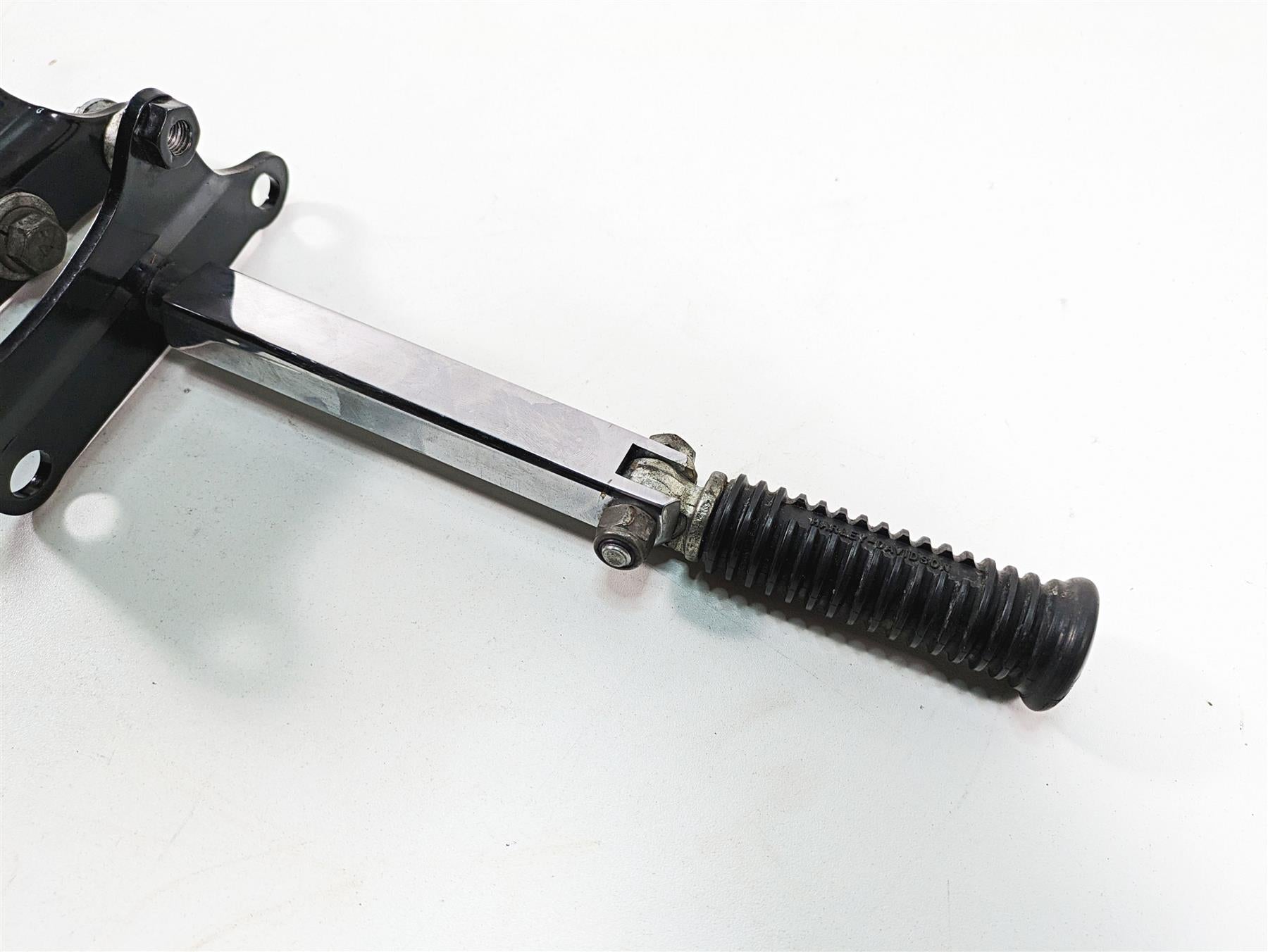 1986 Harley Sportster XLH 883 Highway Footpeg Foot Peg & Mount Set {{ shop.shopifyCountryName }} - Mototech271