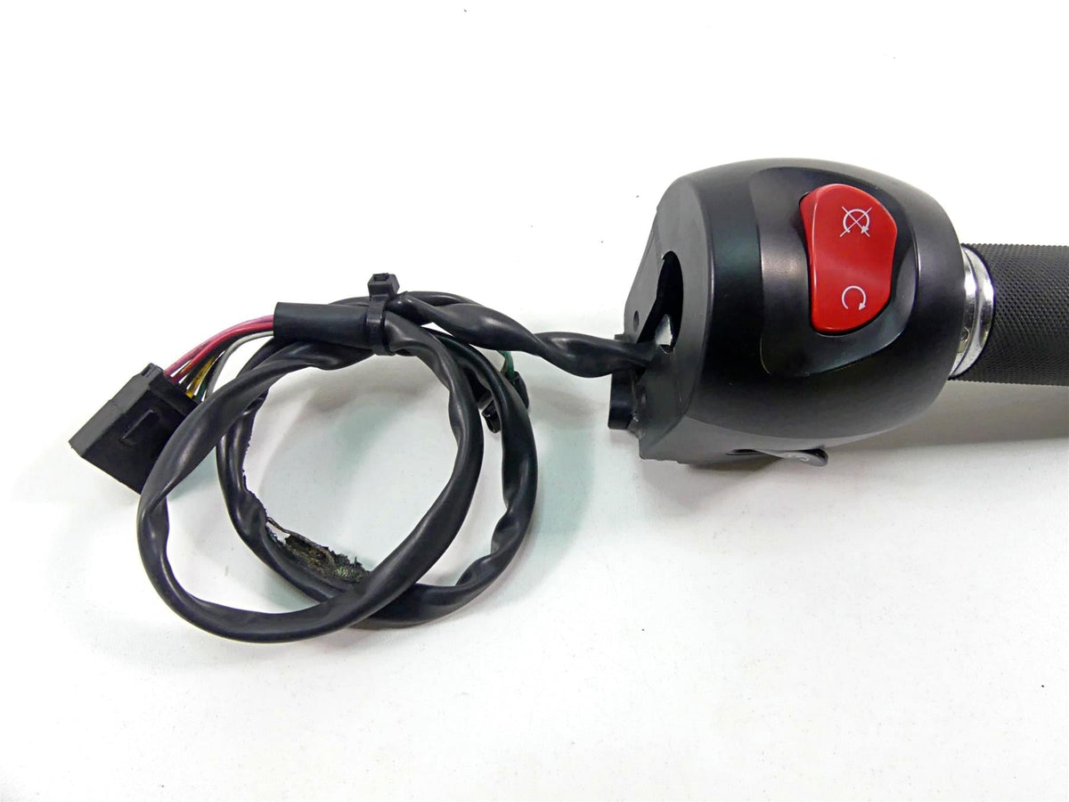 2011 Victory Cross Country Right Control Switch & Throttle Grips - Read 4011357 {{ shop.shopifyCountryName }} - Mototech271