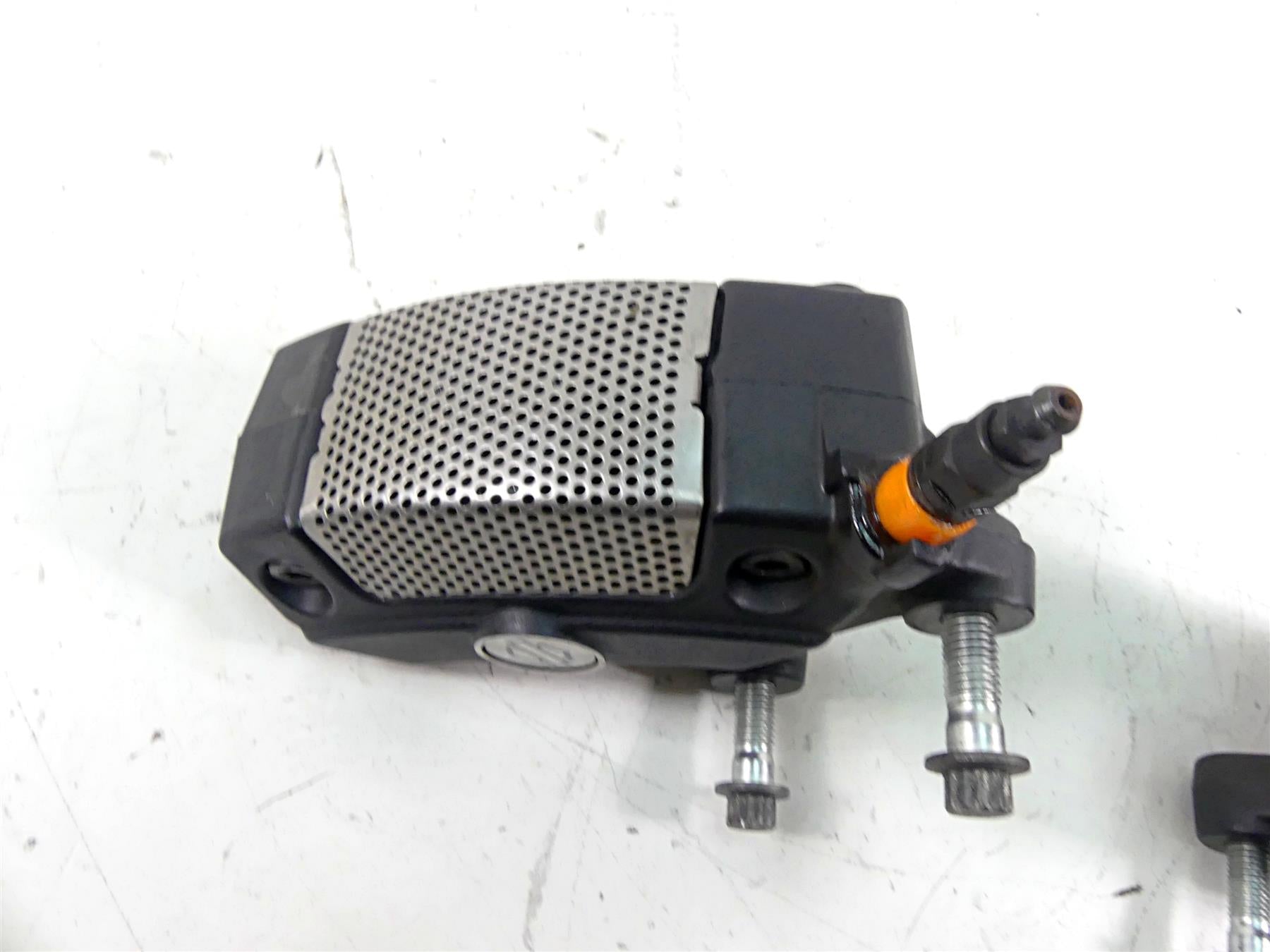 2010 Harley Touring FLHRC Road King Front Brake Caliper Set 43027-08 44023-08 {{ shop.shopifyCountryName }} - Mototech271