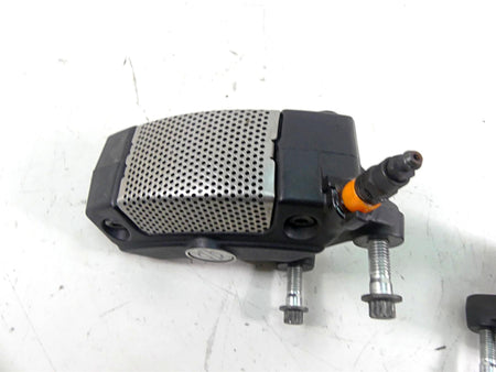 2010 Harley Touring FLHRC Road King Front Brake Caliper Set 43027-08 44023-08 {{ shop.shopifyCountryName }} - Mototech271