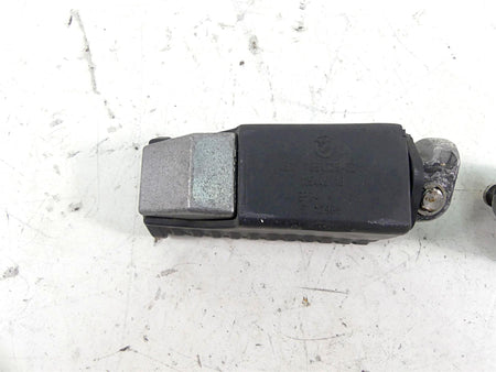 2009 BMW R1200 GS K25 Rear Footpeg Foot Rest Set 46712310403 46712310404 {{ shop.shopifyCountryName }} - Mototech271