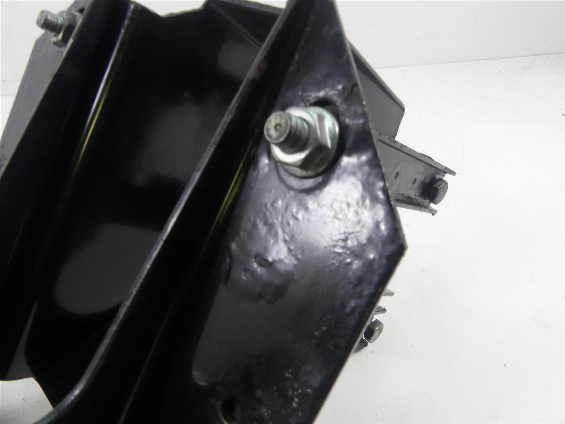 2011 Harley Touring FLTRX Road Glide Front Fairing Mount Bracket Stay 58530-10 {{ shop.shopifyCountryName }} - Mototech271