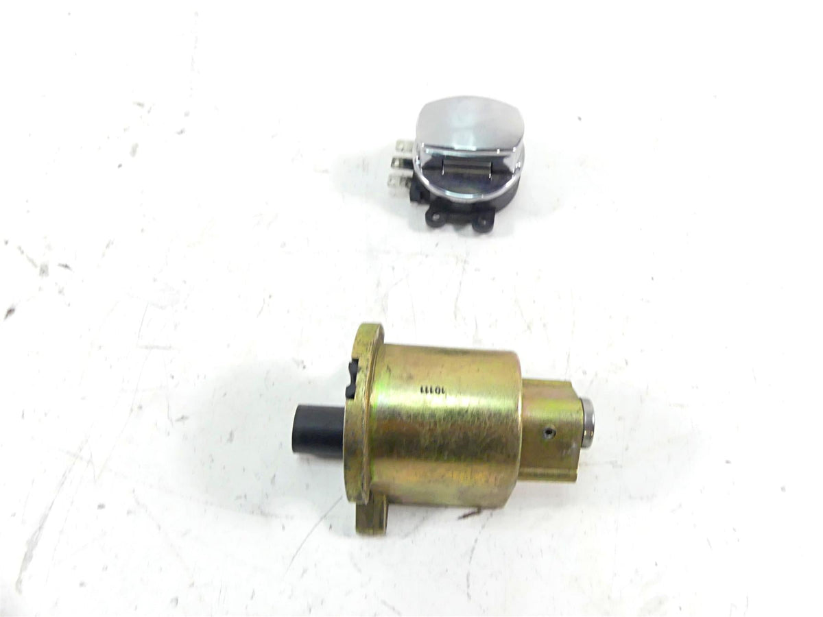 2010 Harley Touring FLHRC Road King Ignition Switch Steering Lock -Vin 71313-96A {{ shop.shopifyCountryName }} - Mototech271