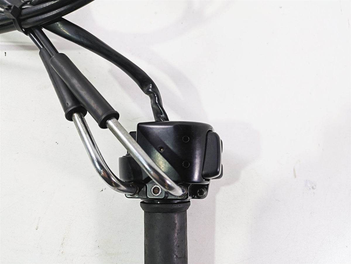 2008 Harley FXDL Dyna Low Rider 105TH Right Hand Control Switch 71591-00 {{ shop.shopifyCountryName }} - Mototech271